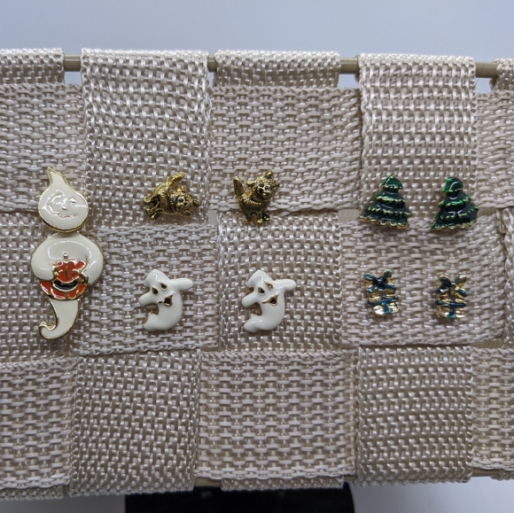 Jewelry - Lot Bundle of 5 Holiday Earrings!